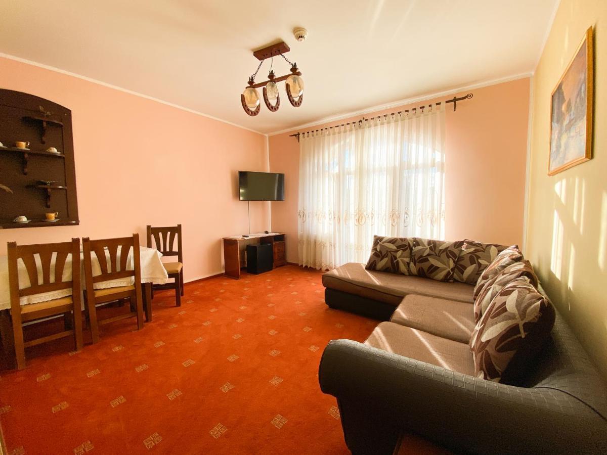 Pensiunea Crocus - Sauna & Billiard Poiana Brasov Exterior foto