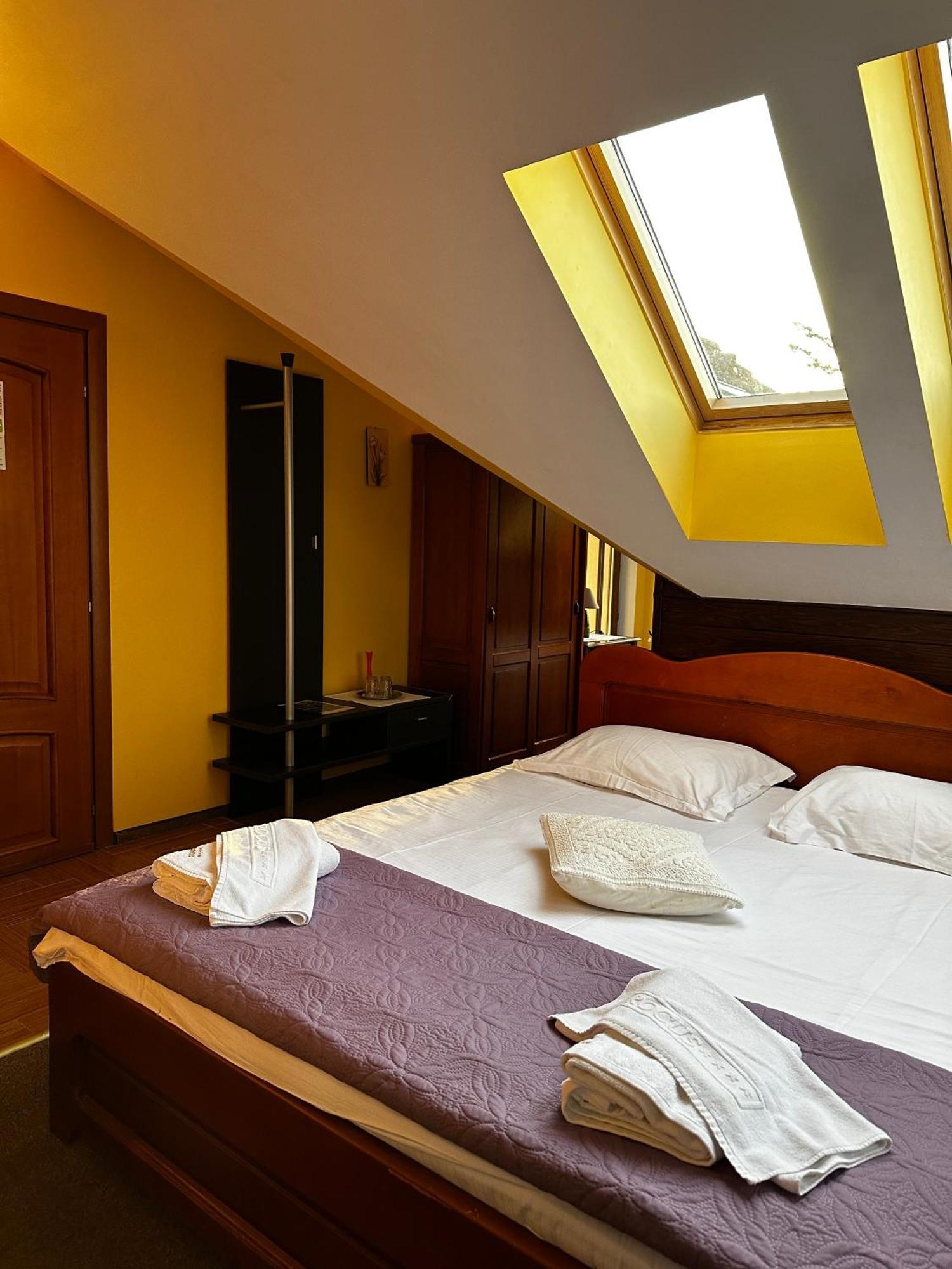 Pensiunea Crocus - Sauna & Billiard Poiana Brasov Exterior foto