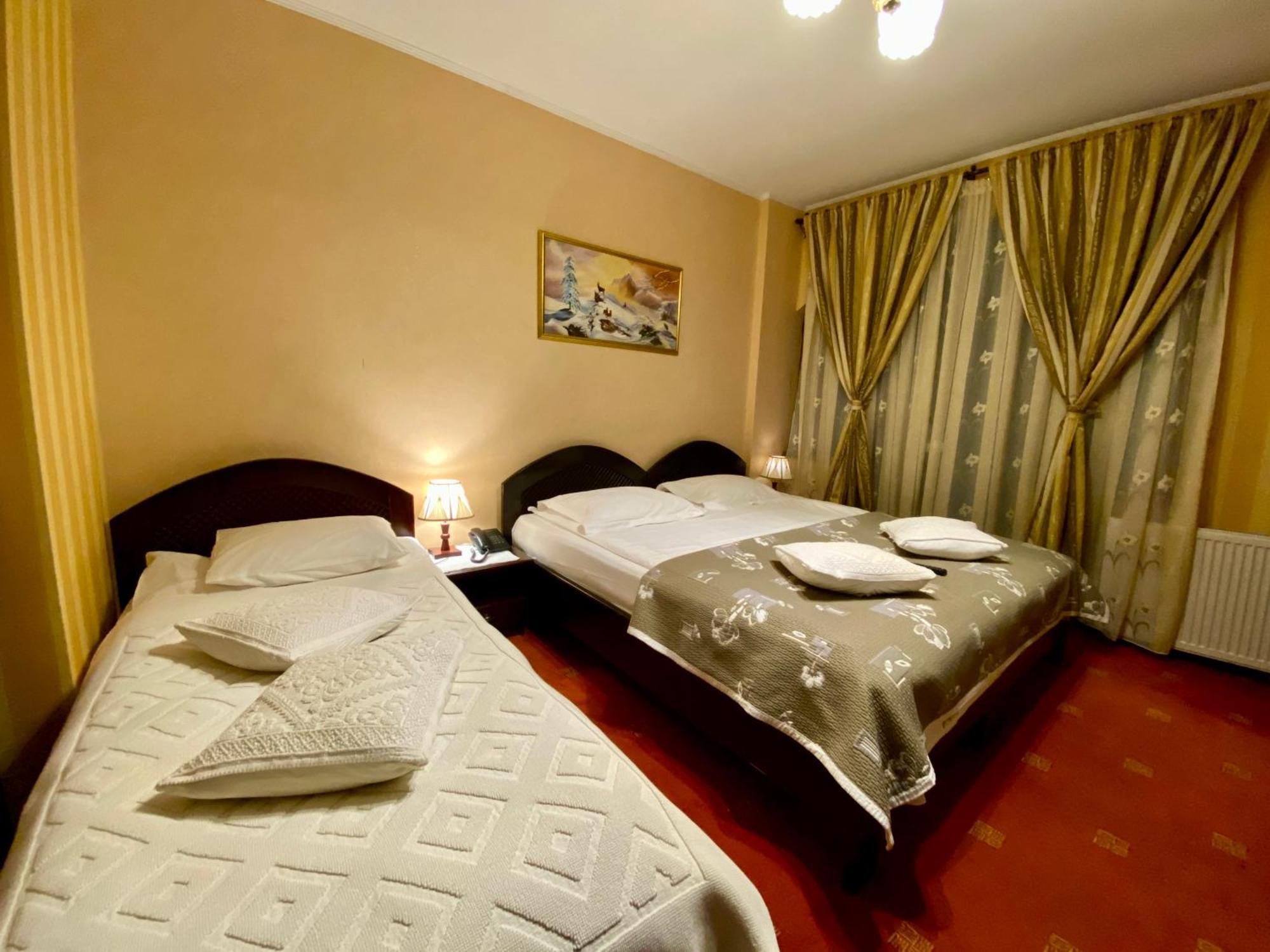 Pensiunea Crocus - Sauna & Billiard Poiana Brasov Exterior foto
